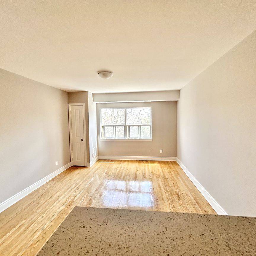 For Lease - 80 Twenty Fifth Street Unit# 10, Toronto, Ontario - Photo 1