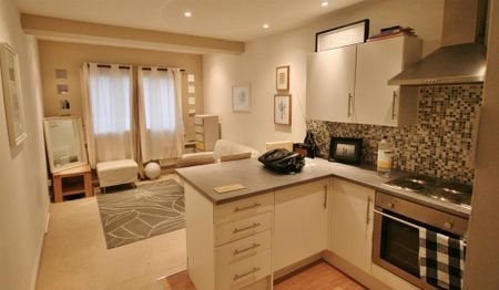 1 bedroom flat to rent - Photo 4