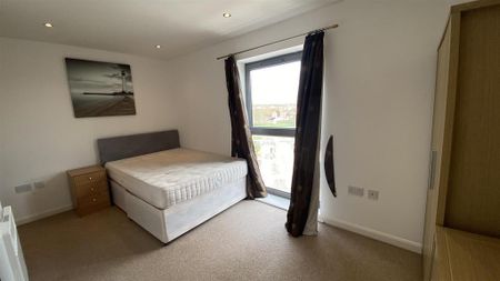 2 bedroom apartment to rent - Photo 5