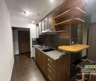 Pronájem bytu 1+kk 33 m2 - Fotografie 4