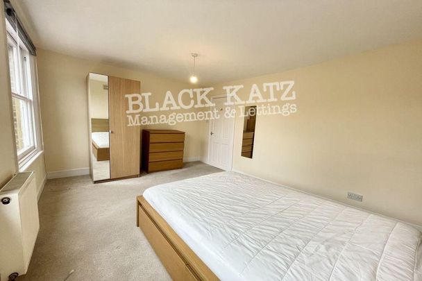 4 bedroom terraced house to rent - Photo 1