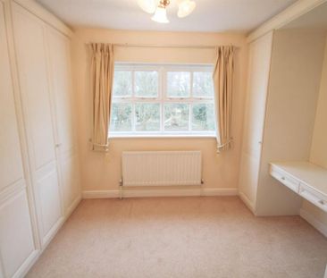 5 bedroom detached house to rent - Photo 2