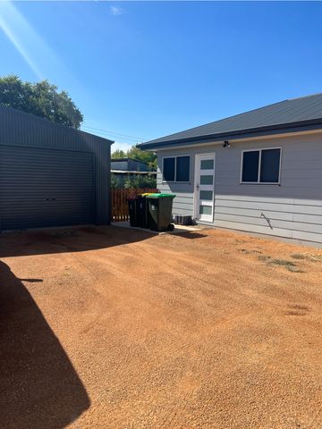 Modern North Dubbo Unit - Photo 2