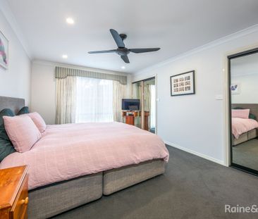 Beautiful Family Home - Photo 4