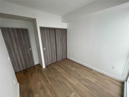 For Lease - 95 Mcmahon Drive Unit# 4005, Toronto, Ontario - Photo 4