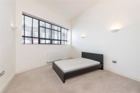3 bedroom flat to rent - Photo 3