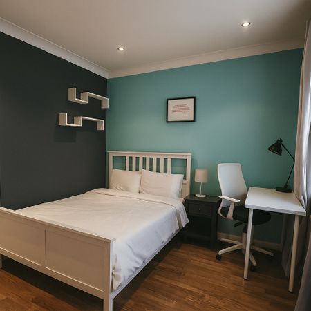 Room in a Shared House, Manchester, M15 - Photo 3