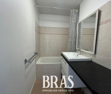 Location Appartement 3 pièces Meublé 62m² VANNES 56000 - Photo 4
