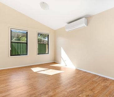 Spacious two bedroom granny flat - Photo 1