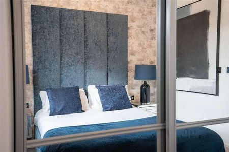 Abbotsbury Court, Rumbush Lane, Solihull, B90 - Photo 4