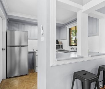 Well presented 3 bedroom home - Photo 4