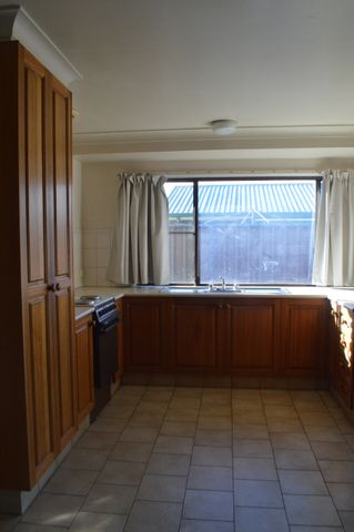 1/11 Rachel Street - Photo 2