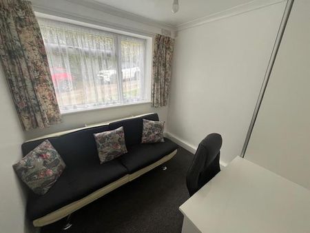 2 bedroom terraced house to rent - Photo 3