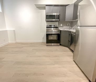 Basement Unit in Altadore - Photo 3
