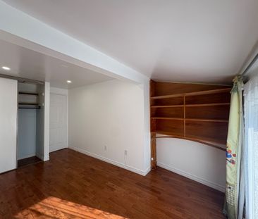 For Lease - 49 Ambercroft Boulevard, Toronto, Ontario - Photo 6