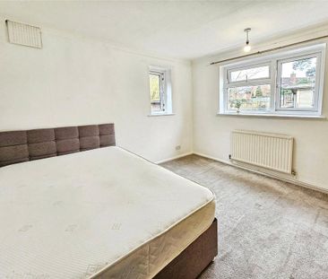 2 bedroom bungalow to rent - Photo 3