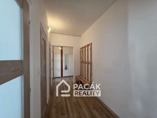 Pronájem bytu 2+1 s balkonem v Přerově, ul. Tománkova - Photo 1