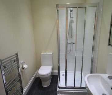 1 bedroom apartment to rent Garlands Road, Redhill, Surrey, RH1 - Photo 5