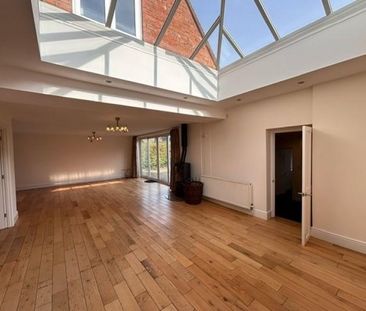 4 BED Semi-detached house To rent - Photo 1