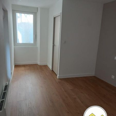 Location Appartement 2 pièces 46m² CHATEAUBRIANT 44110 - Photo 3
