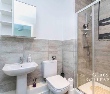 Tangmere Crescent, Uxbridge, UB10 - Photo 4