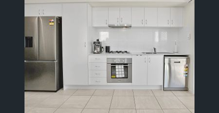 Modern one bedroom duplex! - Photo 2