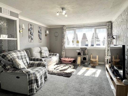 2 bedroom flat to rent - Photo 1