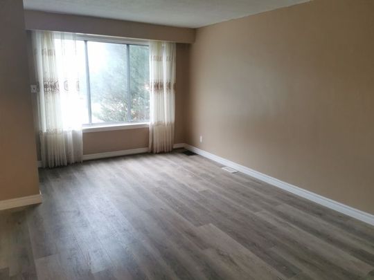 For Lease - 89 Westmount Drive Unit# 1, Orillia, Ontario - Photo 1