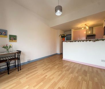 2 Bed Flat, Killearn Street, G22 - Photo 3