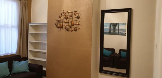 4 bedroom terraced house to rent - Photo 1