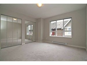 $1700 / 2br – 2 BR – 1100 sq ft – Elegant Townhome in Glenwood area (Port Coquitlam) - Photo 2