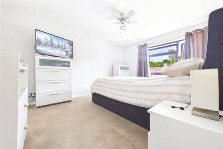3 bedroom detached house to rent - Photo 5