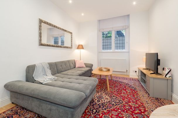 1 Bed Flat, South Kensington, SW7 - Photo 1