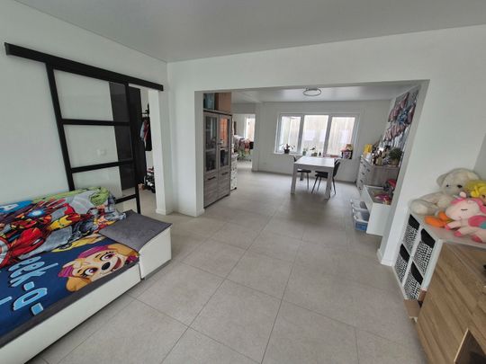 Huis - Te huur - Foto 1