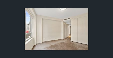 STYLISH TWO BEDROOM APARTMENT IN POPULAR BUILDING - Photo 3