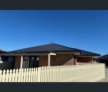 1/10 Sandwood Place, East Devonport, Tas 7310 - Photo 2