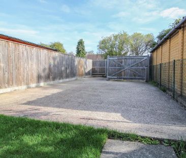 3 bedroom terraced house to rent - Photo 4