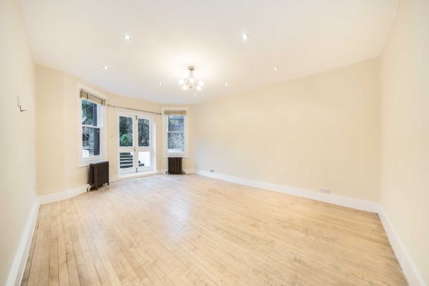 St. Quintin Avenue, North Kensington, W10 - Photo 1