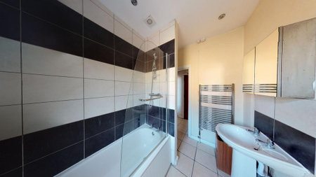 2 bedroom flat to rent - Photo 5