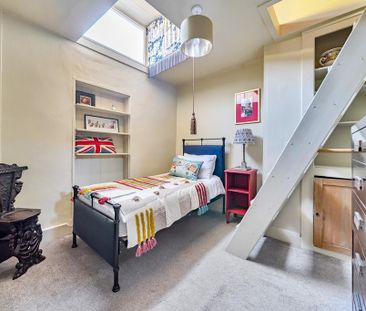 4 bedroom terraced house to rent - Photo 6
