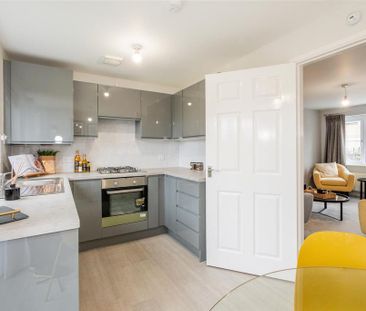 2 bedroom semi-detached house to rent - Photo 3