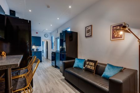 👀🤩 Boutique Luxury STUDIO & Double Ensuite L9 Rm6 Studio top floor w/ Kitchenette - Photo 5