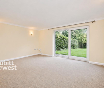 4 bedroom detached bungalow to rent - Photo 1