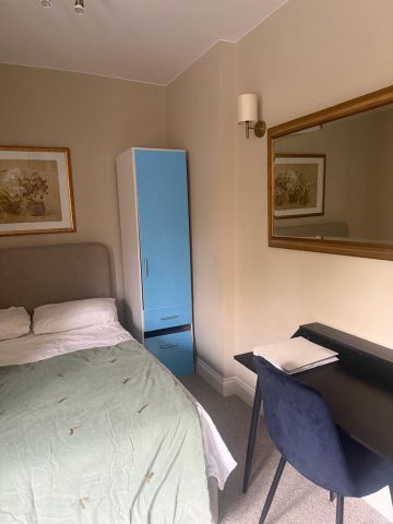 Studio Flat, Hunter Street, WC1N - Photo 2