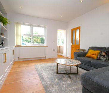 4 bedroom semi-detached house to rent - Photo 2