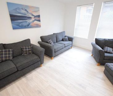 10 bedroom house to rent - Photo 1