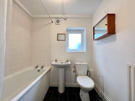 Clifton Hill, Central Brighton, BN1 3HR 2 bedroom flat to rent - Photo 4