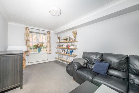 5 bedroom terraced house to rent - Photo 2