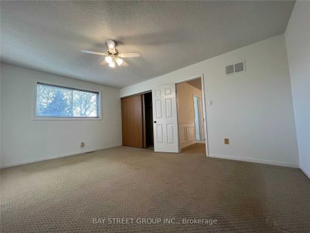 For Lease - 342 Carrier Lane, Oakville, Ontario - Photo 5