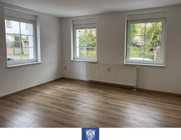 Gemütliche 2-Zimmerwohnung mit separater Küche und modernem Bodenbelag! - Foto 1